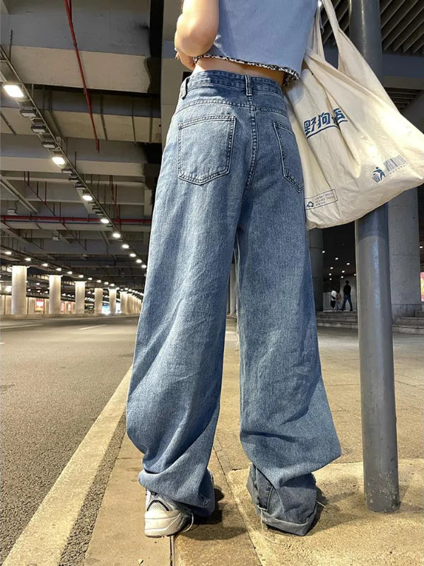 Zerrissene Jeans mit hoher Taille